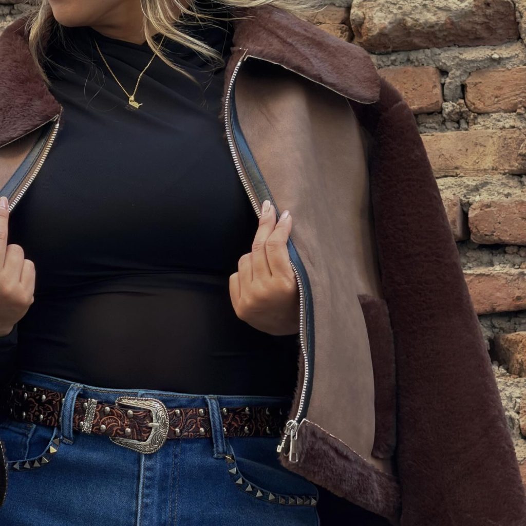 Instagram post from araboutique.cl. This post is in position 3.