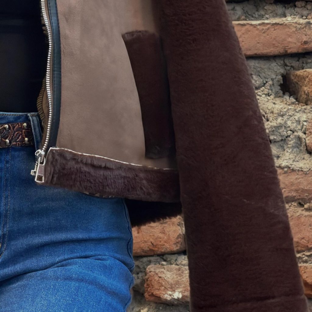 Instagram post from araboutique.cl. This post is in position 5.